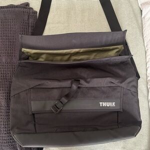 Thule Charcoal Gray Messenger Bag